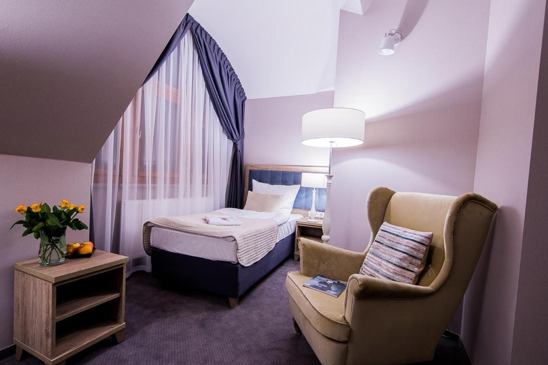 Hotel Debowy Biowellness & Spa Gory Sowie Bielawa  Esterno foto