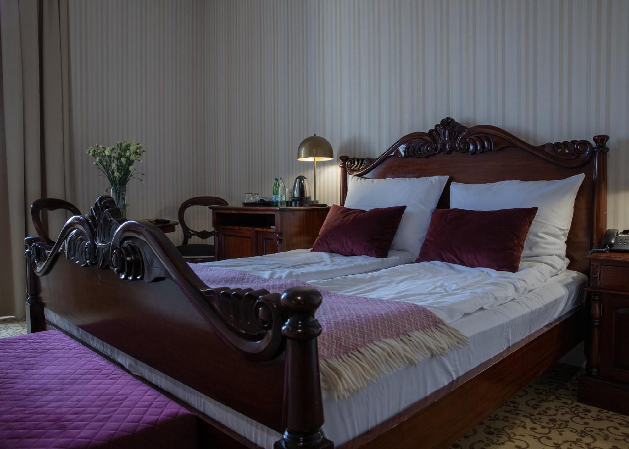 Hotel Debowy Biowellness & Spa Gory Sowie Bielawa  Esterno foto