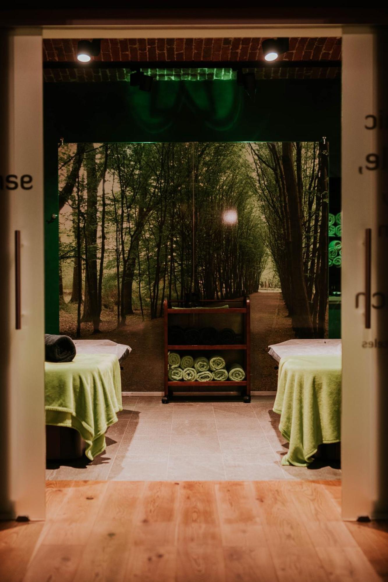 Hotel Debowy Biowellness & Spa Gory Sowie Bielawa  Esterno foto